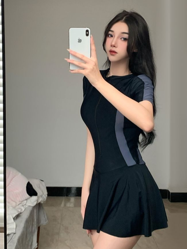 ชุดว่ายน้ำวันพีซแบบสุภาพสำหรับ - Spa & Wellness Dr Roy Sothers บทวิจารณ์และราคา